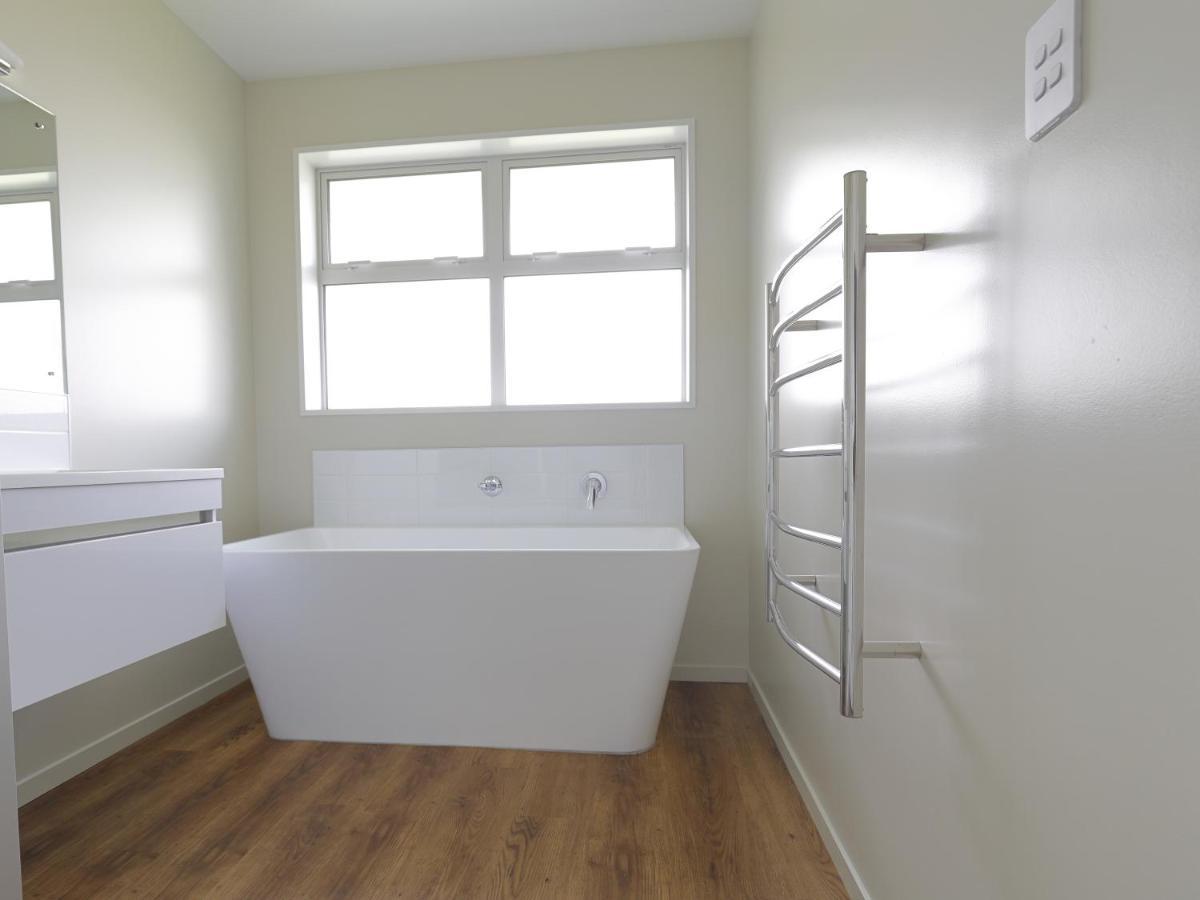 Fiordland Getaway - Te Anau Holiday Home المظهر الخارجي الصورة