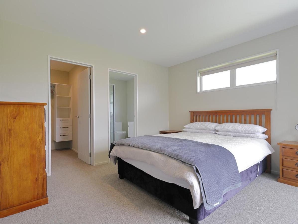 Fiordland Getaway - Te Anau Holiday Home المظهر الخارجي الصورة